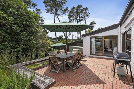 Photo of property in 35 Jacaranda Avenue, Beach Haven, Auckland, 0626