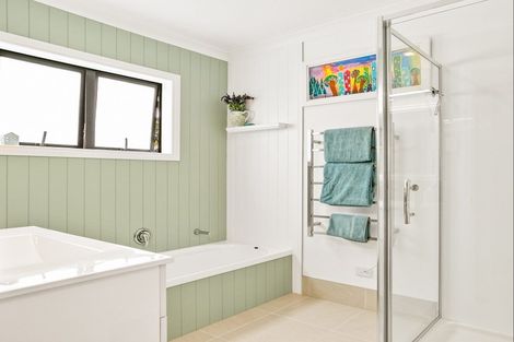 Photo of property in 73j Park Rise, Campbells Bay, Auckland, 0630