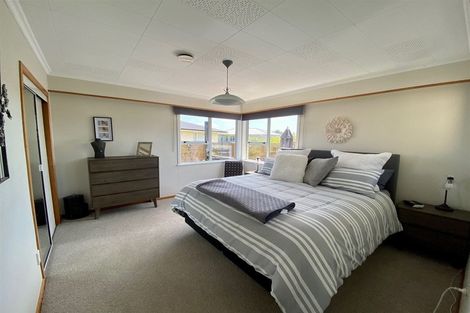 Photo of property in 17 Saint Andrew Place, Balclutha, 9230