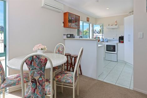 Photo of property in 1 Poinsettia Place, Henderson, Auckland, 0610