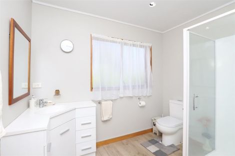 Photo of property in 12 Parkview Avenue, Western Heights, Hamilton, 3200