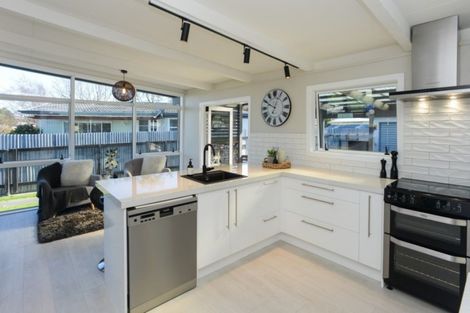 Photo of property in 8 Bristol Street, Tamatea, Napier, 4112