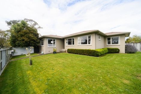 Photo of property in 2 Tern Place, Hokowhitu, Palmerston North, 4410