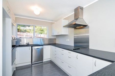 Photo of property in 19 Oaklands Grove, Clouston Park, Upper Hutt, 5018