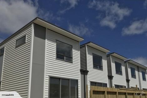 Photo of property in 3/7 Handyside Street, Tawa, Wellington, 5028