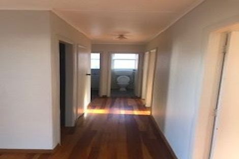 Photo of property in 131 Bruce Mclaren Road, Henderson, Auckland, 0612