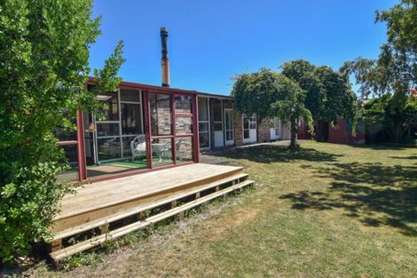 Photo of property in 22 Victoria Street, Carterton, 5713