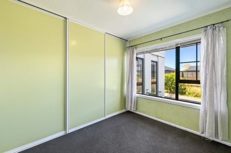 Photo of property in 49 Sturrocks Road, Redwood, Christchurch, 8051