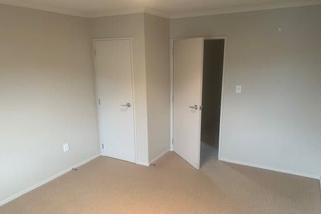 Photo of property in 28 Heidi Crescent, Flat Bush, Auckland, 2016