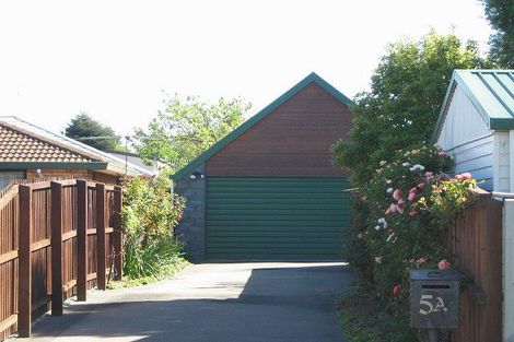 Photo of property in 2/5 Winters Road, Redwood, Christchurch, 8051