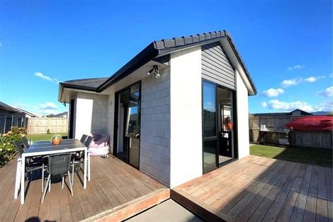 Photo of property in 2 Selliera Place, Papamoa Beach, Papamoa, 3118