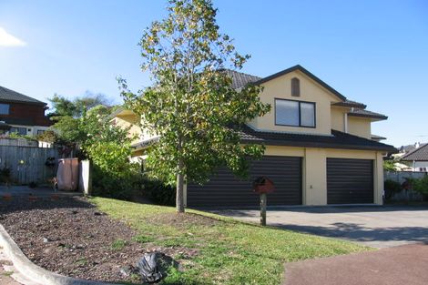 Photo of property in 19 Calypso Way, Unsworth Heights, Auckland, 0632