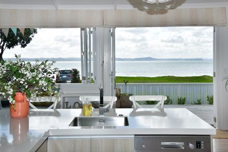 Photo of property in 103 The Esplanade, Manly, Whangaparaoa, 0930