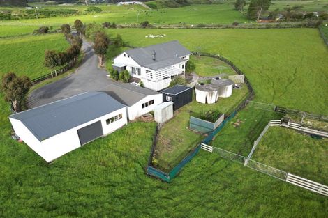 Photo of property in 125 Hickford Road, Foxton, 4893