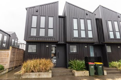 Photo of property in 4/24 Fitzherbert Road, Wainuiomata, Lower Hutt, 5014