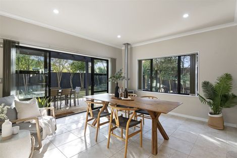 Photo of property in 7 Stoneleigh Green, Parklands, Christchurch, 8083