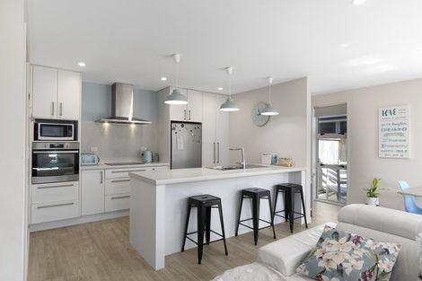 Photo of property in 9 Westhill Lane, Papamoa Beach, Papamoa, 3118