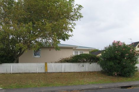 Photo of property in 1/33 Gordon Avenue, Forrest Hill, Auckland, 0620