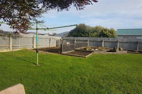 Photo of property in 13 Pine Crescent, Hargest, Invercargill, 9810