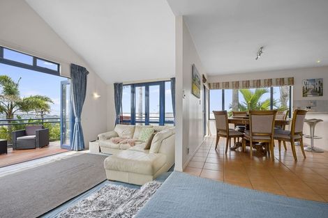 Photo of property in 6a Mizpah Road, Torbay, Auckland, 0630