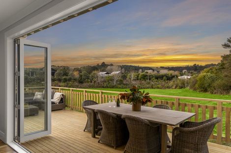 Photo of property in 35 Downer Access Road, Kaukapakapa, 0873