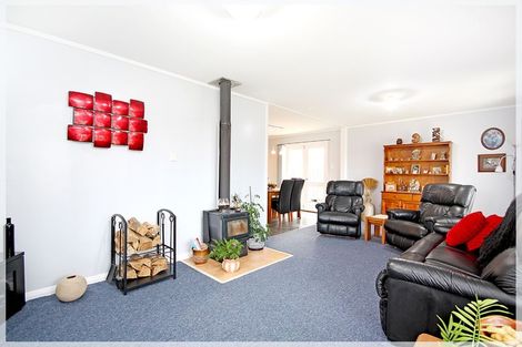 Photo of property in 47 Seabury Avenue, Foxton Beach, Foxton, 4815