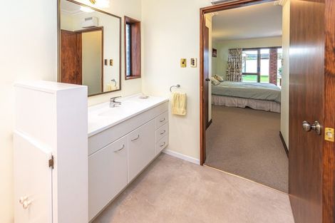 Photo of property in 4 Warwick Place, Springvale, Whanganui, 4501