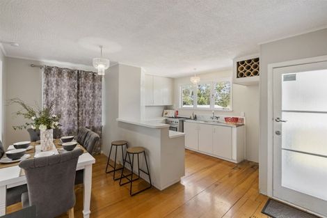 Photo of property in 1/24 Lyttelton Avenue, Forrest Hill, Auckland, 0620