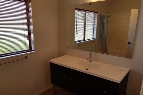 Photo of property in 2/38 New Windsor Road, Avondale, Auckland, 0600