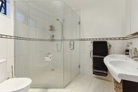 Photo of property in 212 Shaw Road, Oratia, Auckland, 0604