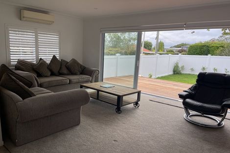 Photo of property in 1/20 Gordon Avenue, Milford, Auckland, 0620