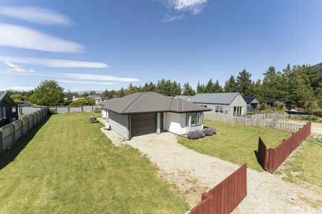 Photo of property in 16 Francis Lane, Lake Hawea, Wanaka, 9382