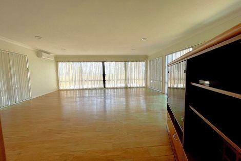 Photo of property in 2/27 Macleans Road, Bucklands Beach, Auckland, 2014