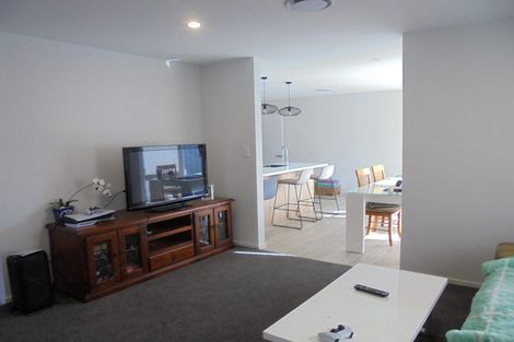 Photo of property in 5 Wykes Place, Amberley, 7410