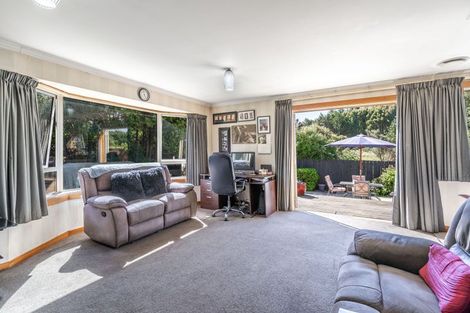 Photo of property in 71 Paisley Street, Kew, Invercargill, 9812