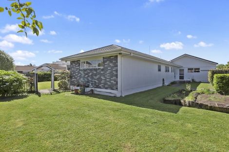 Photo of property in 5 Harrowfield Drive, Harrowfield, Hamilton, 3210