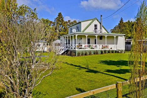 Photo of property in 20 Waitoki Road, Waitoki, Kaukapakapa, 0871