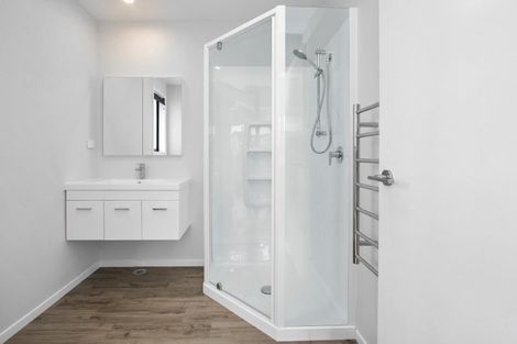 Photo of property in 2/16 Betley Crescent, Fairview Downs, Hamilton, 3214