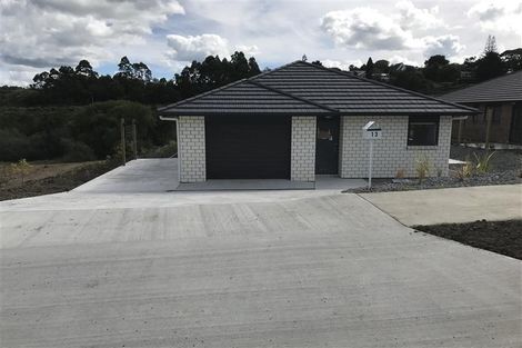Photo of property in 13 Brunner Terrace, Te Kamo, Whangarei, 0112