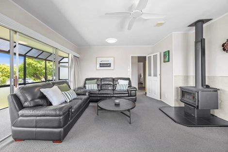 Photo of property in 2/54 Luton Avenue, Sunnyhills, Auckland, 2010