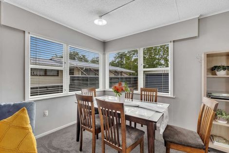 Photo of property in 8 Cohen Place, Milson, Palmerston North, 4414