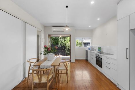 Photo of property in 3/77 Totara Street, Fendalton, Christchurch, 8041