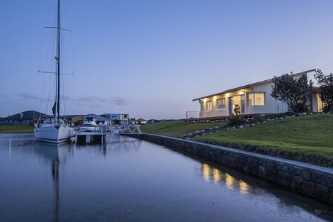 Photo of property in 17 Stace Hopper Drive, One Tree Point, 0118