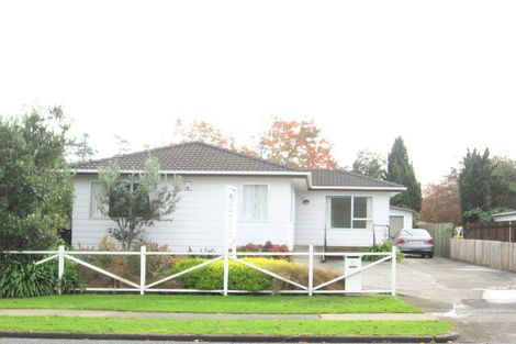 Photo of property in 11 Casuarina Road, Half Moon Bay, Auckland, 2012