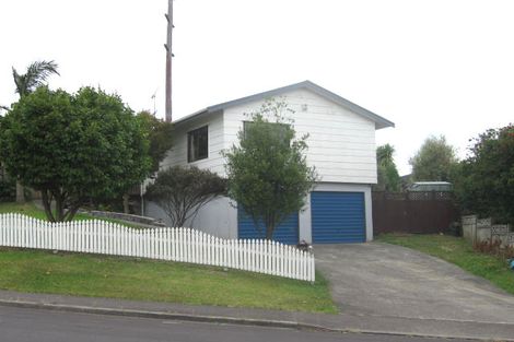 Photo of property in 90 Athena Drive, Totara Vale, Auckland, 0629