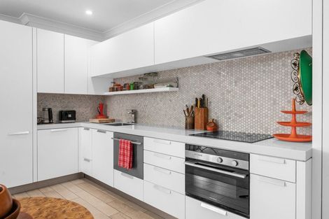 Photo of property in 1a/11 London Street, Hamilton Central, Hamilton, 3204