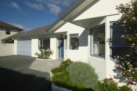 Photo of property in 59 Hautana Street, Woburn, Lower Hutt, 5010