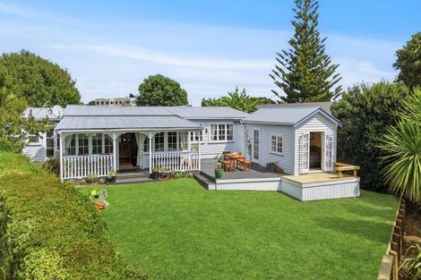 Photo of property in 55 Torkar Road, Clarks Beach, 2122