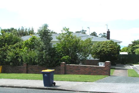 Photo of property in 5 Clifton Road, Hauraki, Auckland, 0622