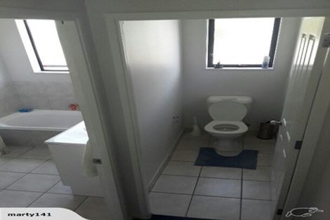 Photo of property in 195 Keri Vista Rise, Papakura, 2110